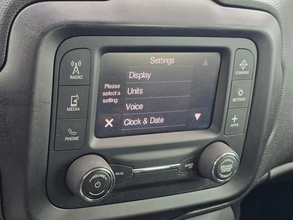 Used 2019 Jeep Renegade Sport image 41