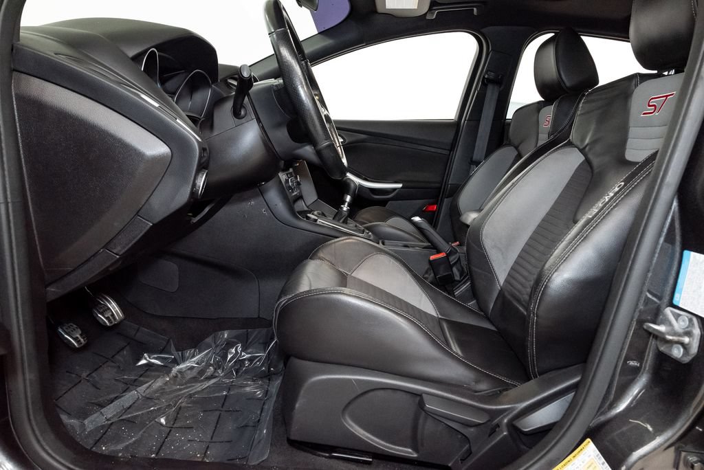 Used 2015 Ford Focus ST w/ Equipment Group 401A FWD image 13