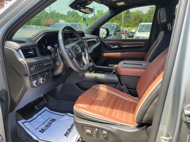 Used 2023 GMC Yukon Denali Ultimate w/ LPO, Floor Liner Package image 25