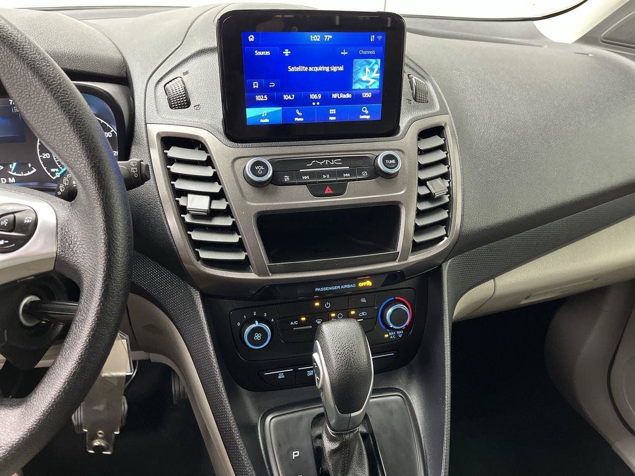 Used 2022 Ford Transit Connect XLT FWD image 14
