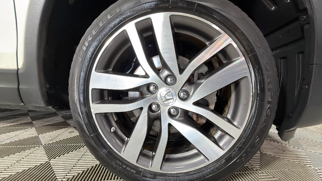 Used 2017 Honda Pilot Touring image 40
