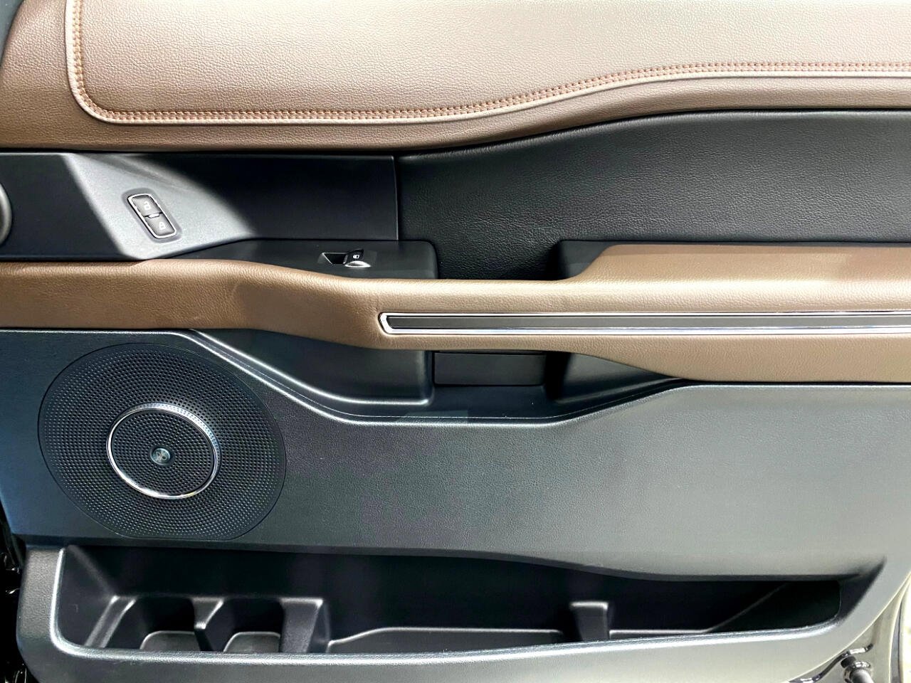 Used 2021 Ford Expedition Max King Ranch image 26