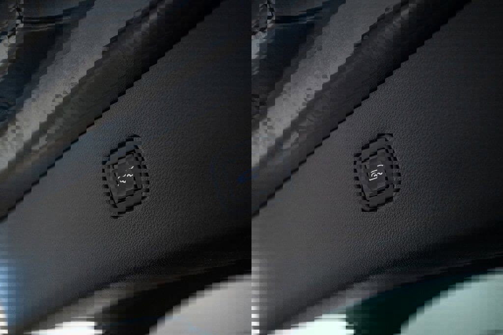 Used 2020 Chevrolet Blazer LT image 33