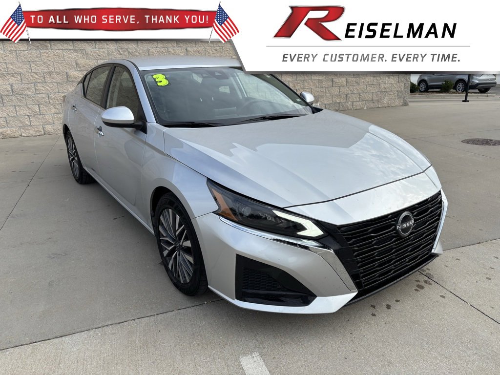 Used 2023 Nissan Altima 2.5 SV