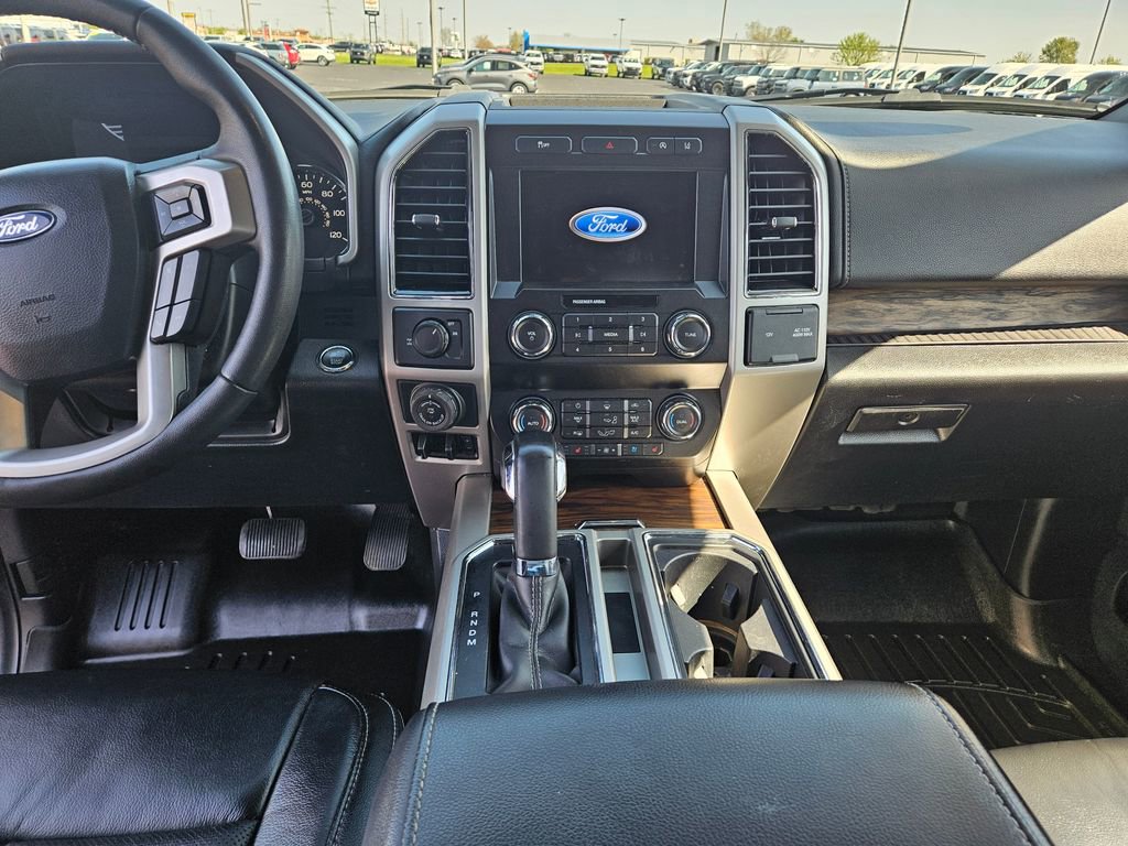 Used 2020 Ford F150 Lariat RWD image 19