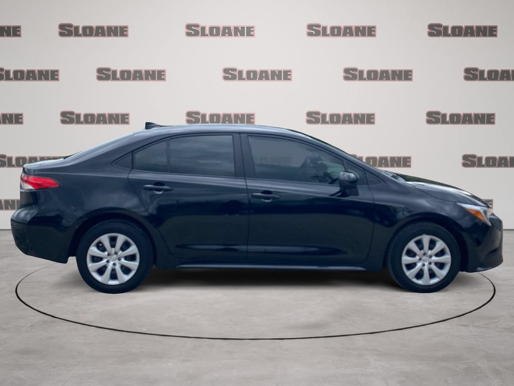 Used 2025 Toyota Corolla LE FWD image 6