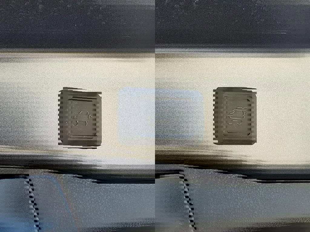 New 2025 Toyota RAV4 XLE Premium image 6