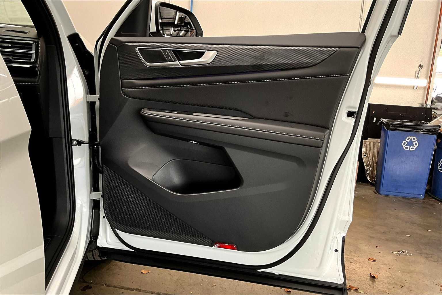 New 2026 Volkswagen Atlas Cross Sport SEL image 30