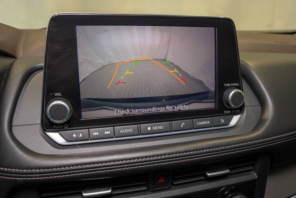 Used 2023 Nissan Rogue SV image 13