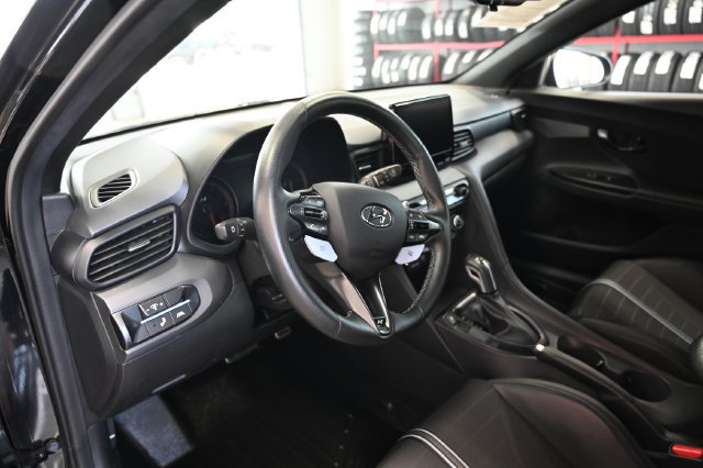 Used 2022 Hyundai Veloster N FWD image 17