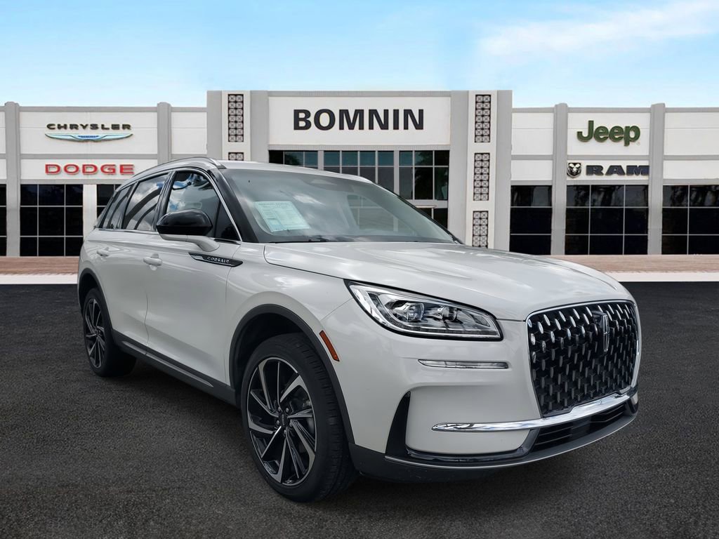 Used 2024 Lincoln Corsair Reserve video 2