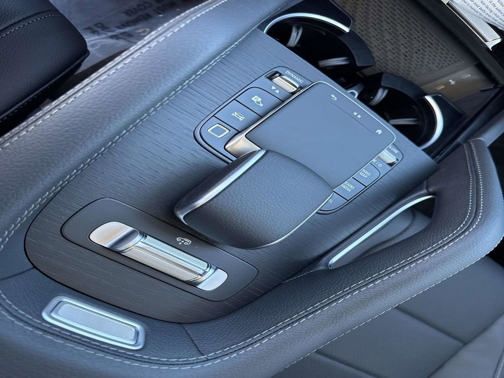 New 2026 Mercedes-Benz GLS 450 4MATIC image 25