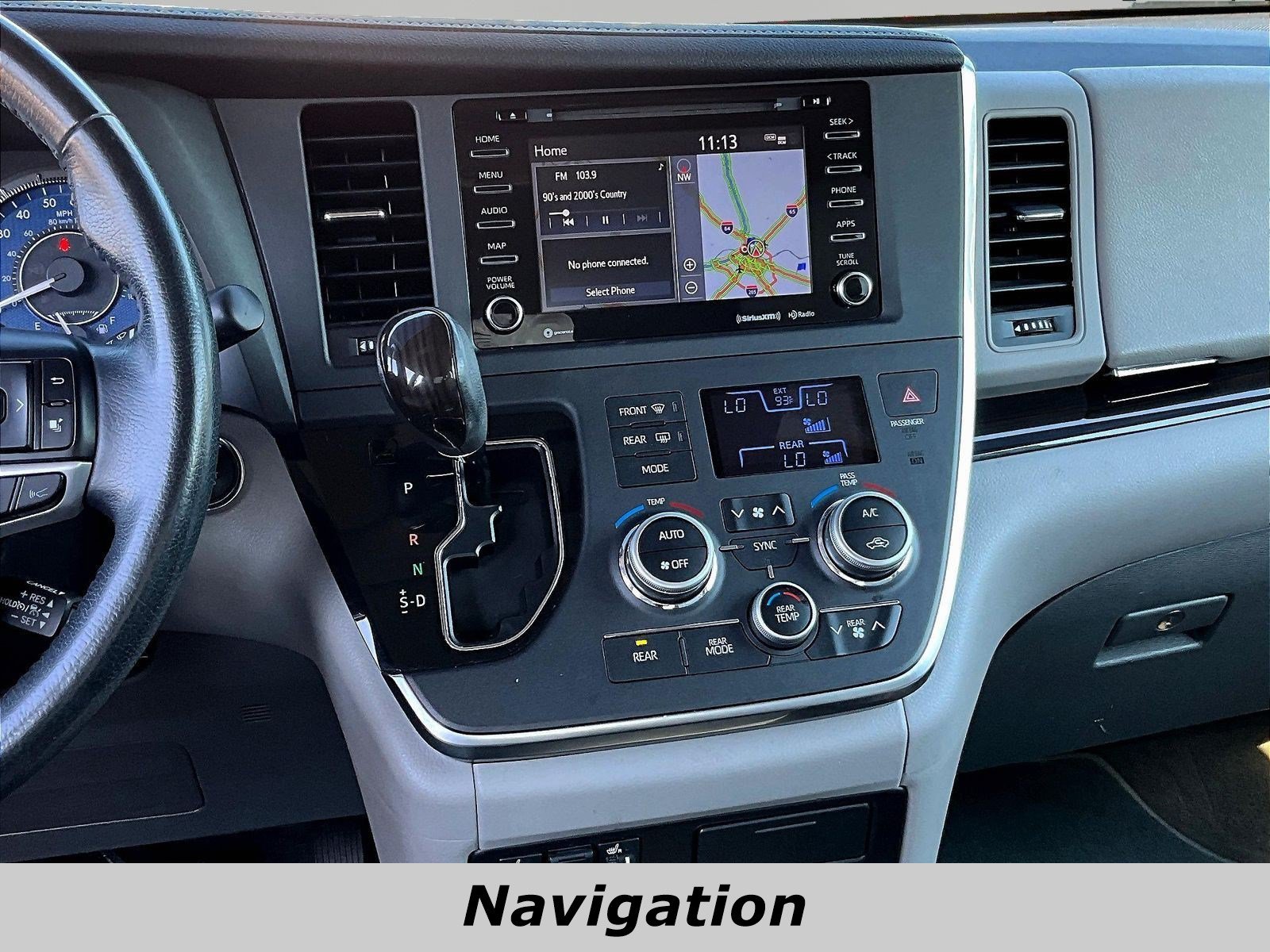 Used 2018 Toyota Sienna XLE Premium FWD image 9