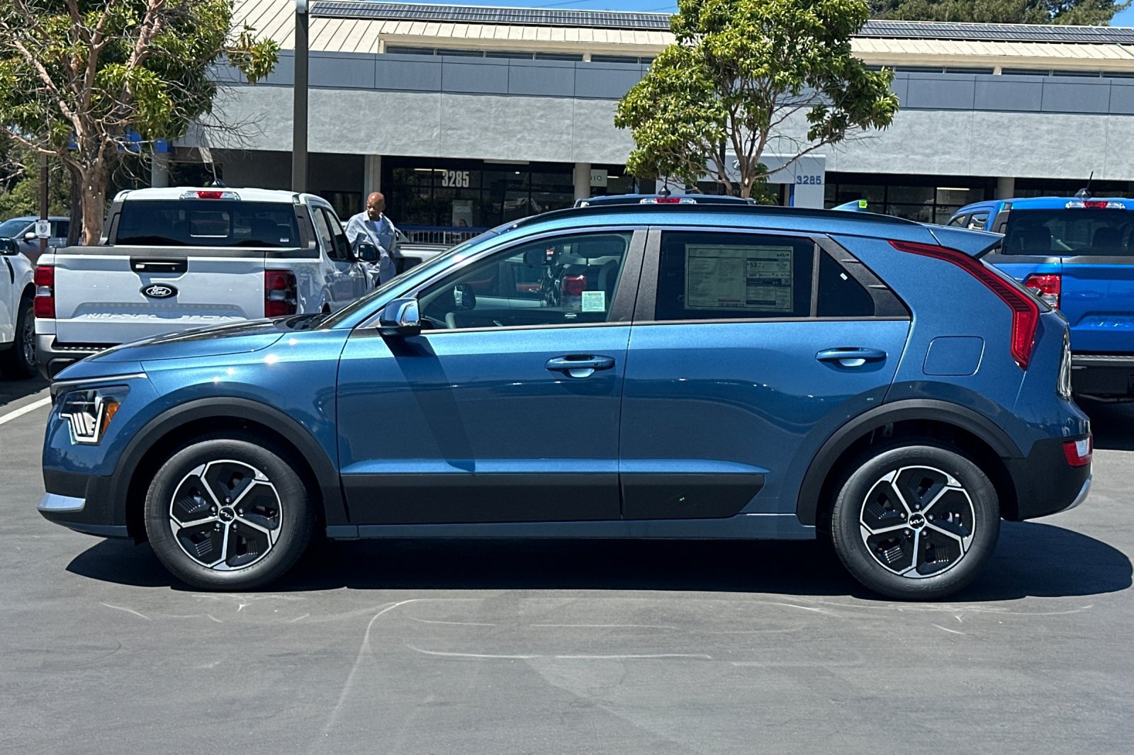 New 2026 Kia Niro EX FWD image 7