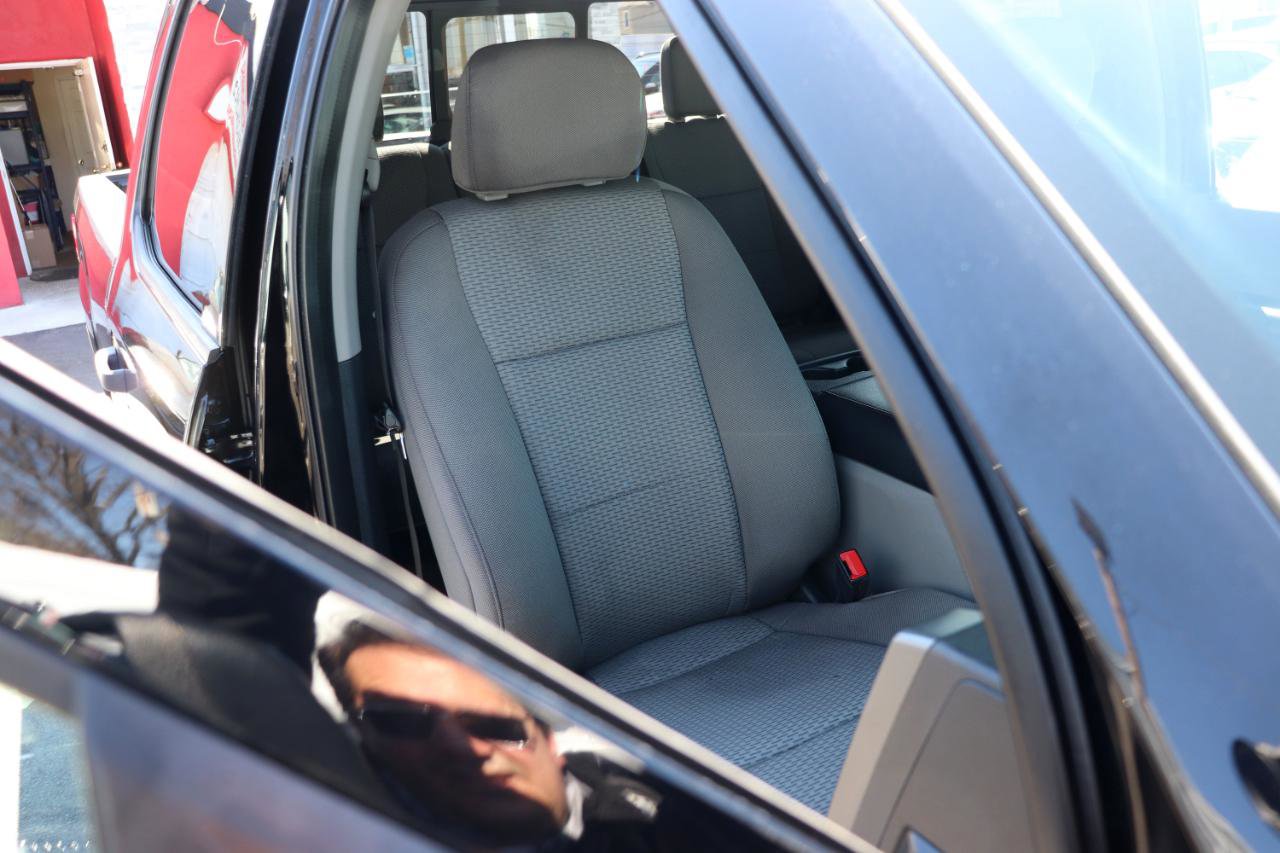 Used 2022 Ford F250 XLT w/ Black Appearance Package image 14