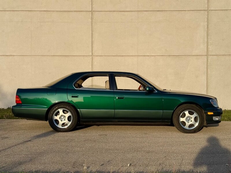 Used 2000 Lexus LS 400 RWD image 7