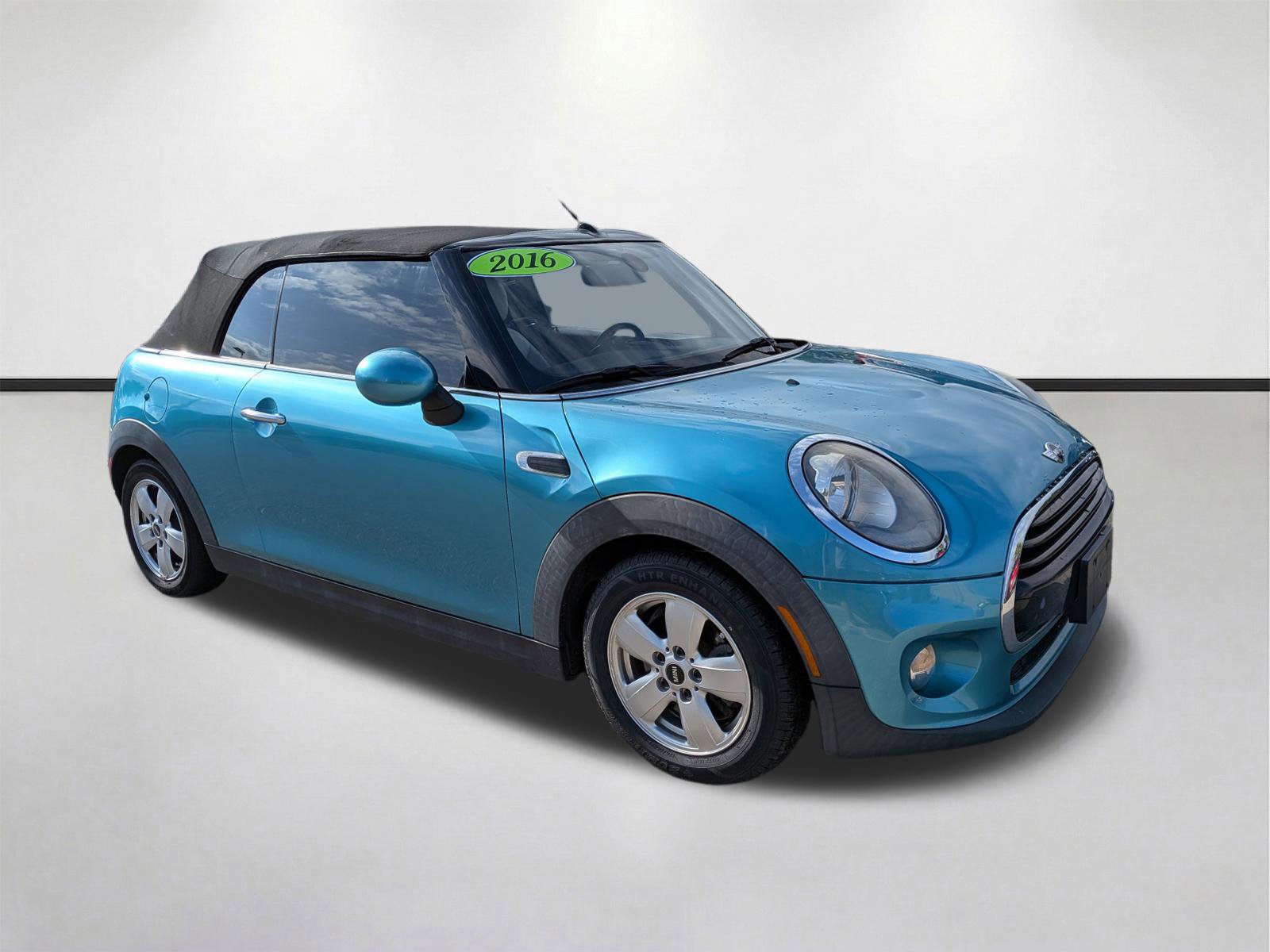 Used 2016 MINI Cooper Convertible FWD image 2