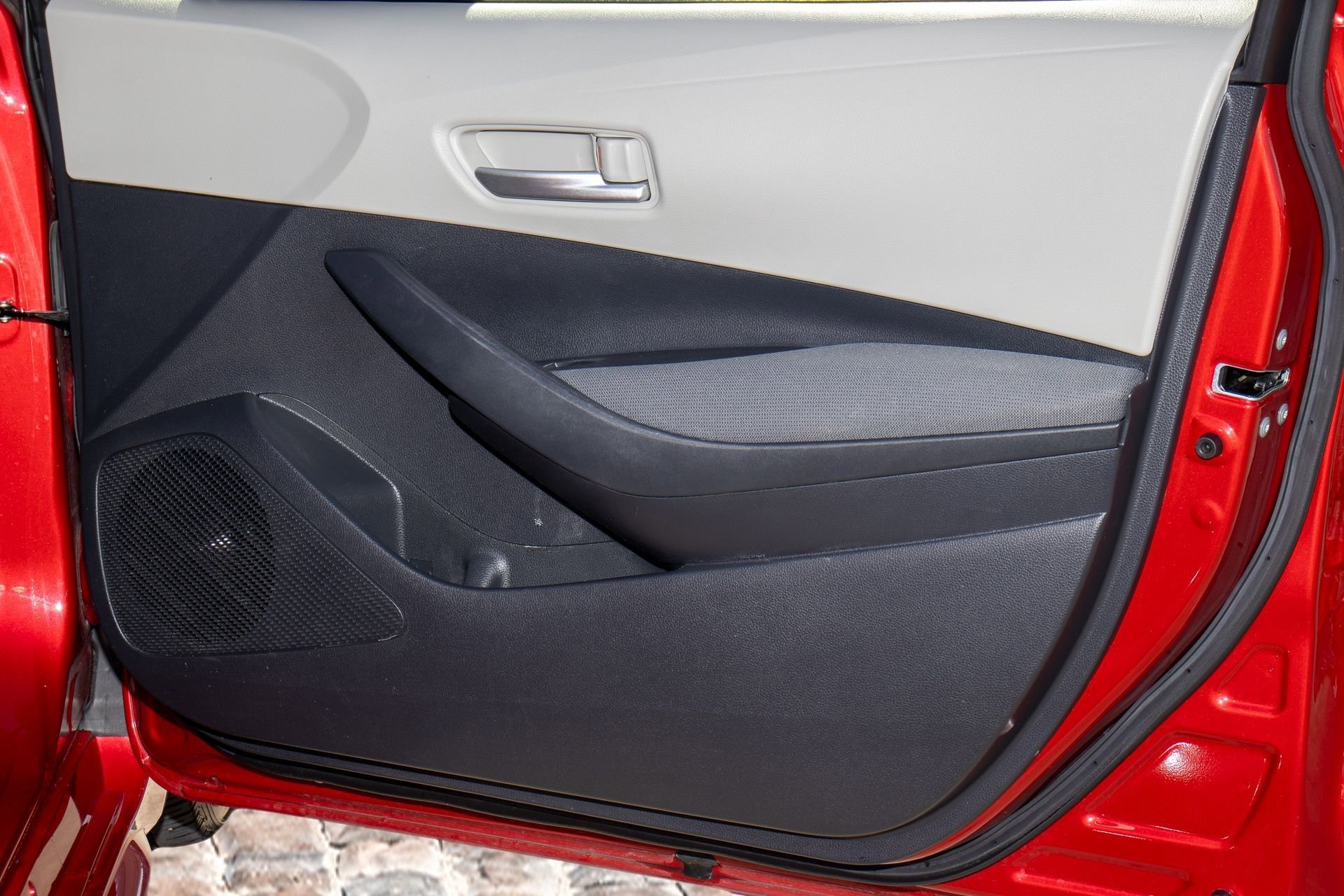 Used 2020 Toyota Corolla LE image 13