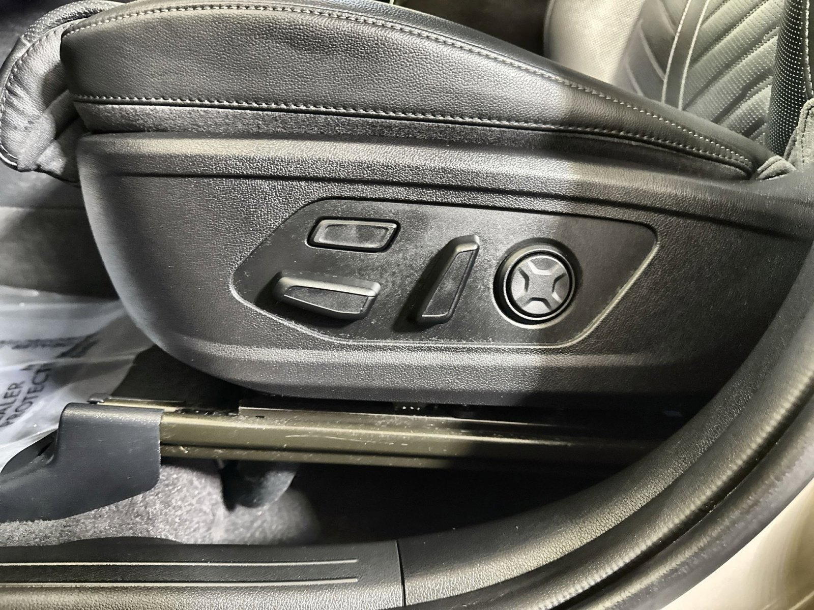 Used 2024 Kia Sorento SX Prestige image 14