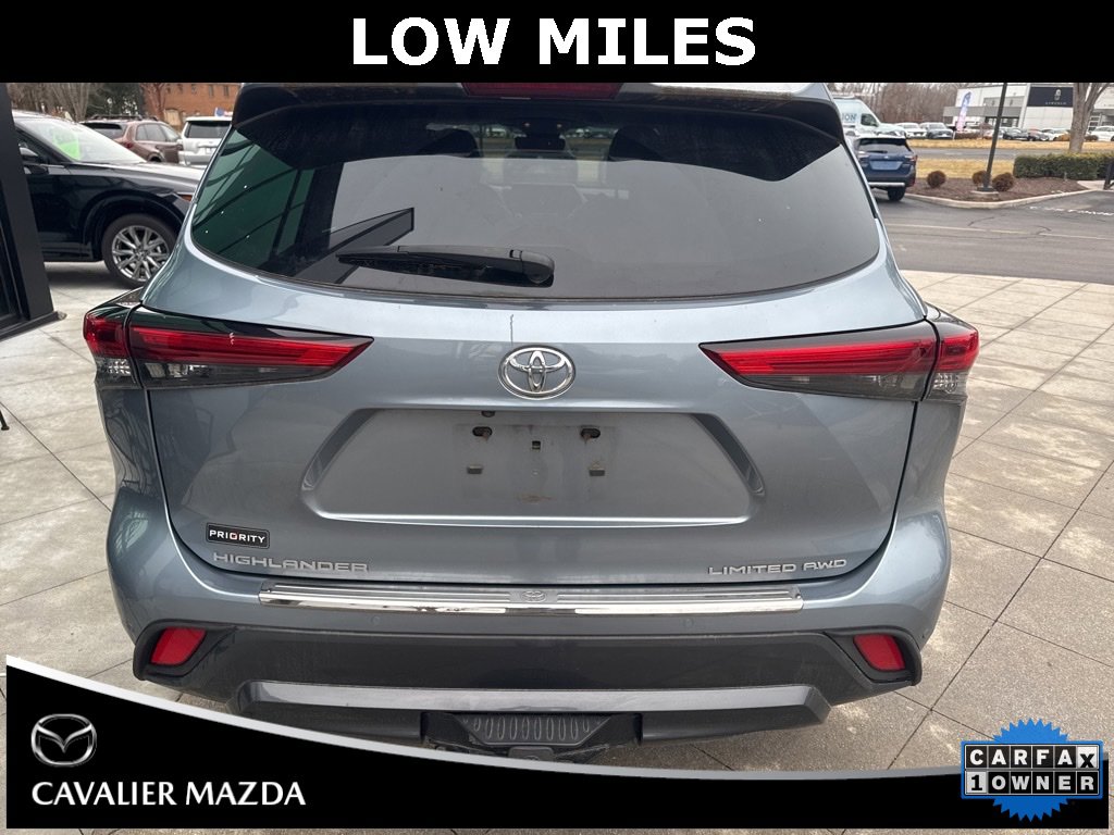 Used 2022 Toyota Highlander Limited image 5