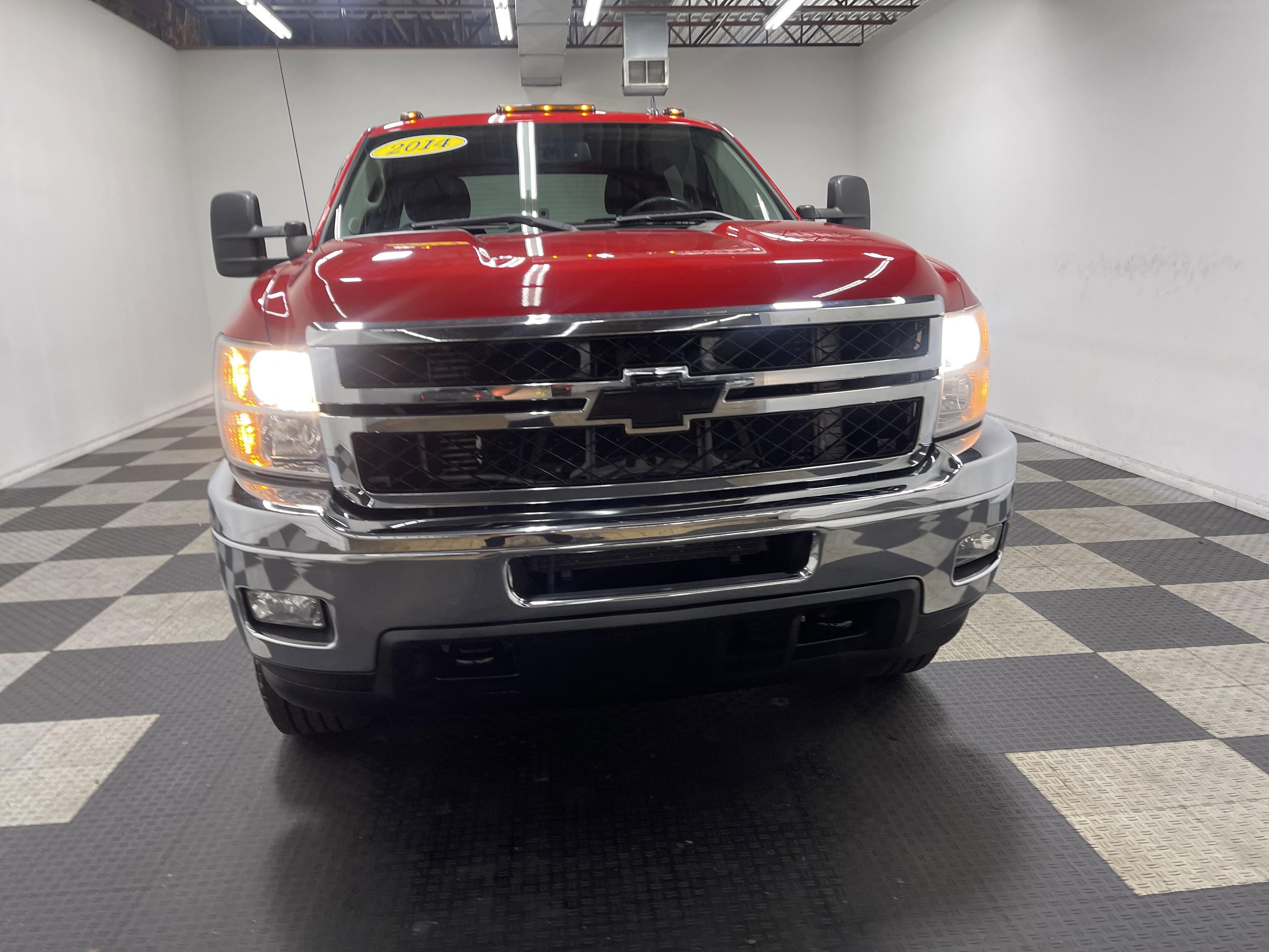 Used 2014 Chevrolet Silverado 2500 LT w/ Custom Sport Truck Package image 7