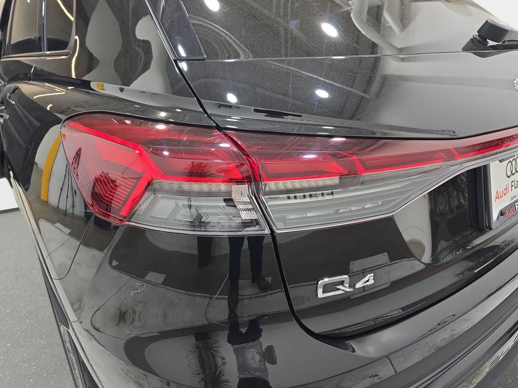 Used 2024 Audi Q4 e-tron Premium Plus AWD/4WD image 38