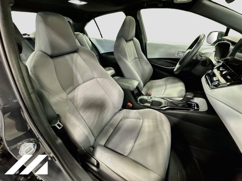 Used 2023 Toyota Corolla SE w/ SE Premium Package FWD image 30