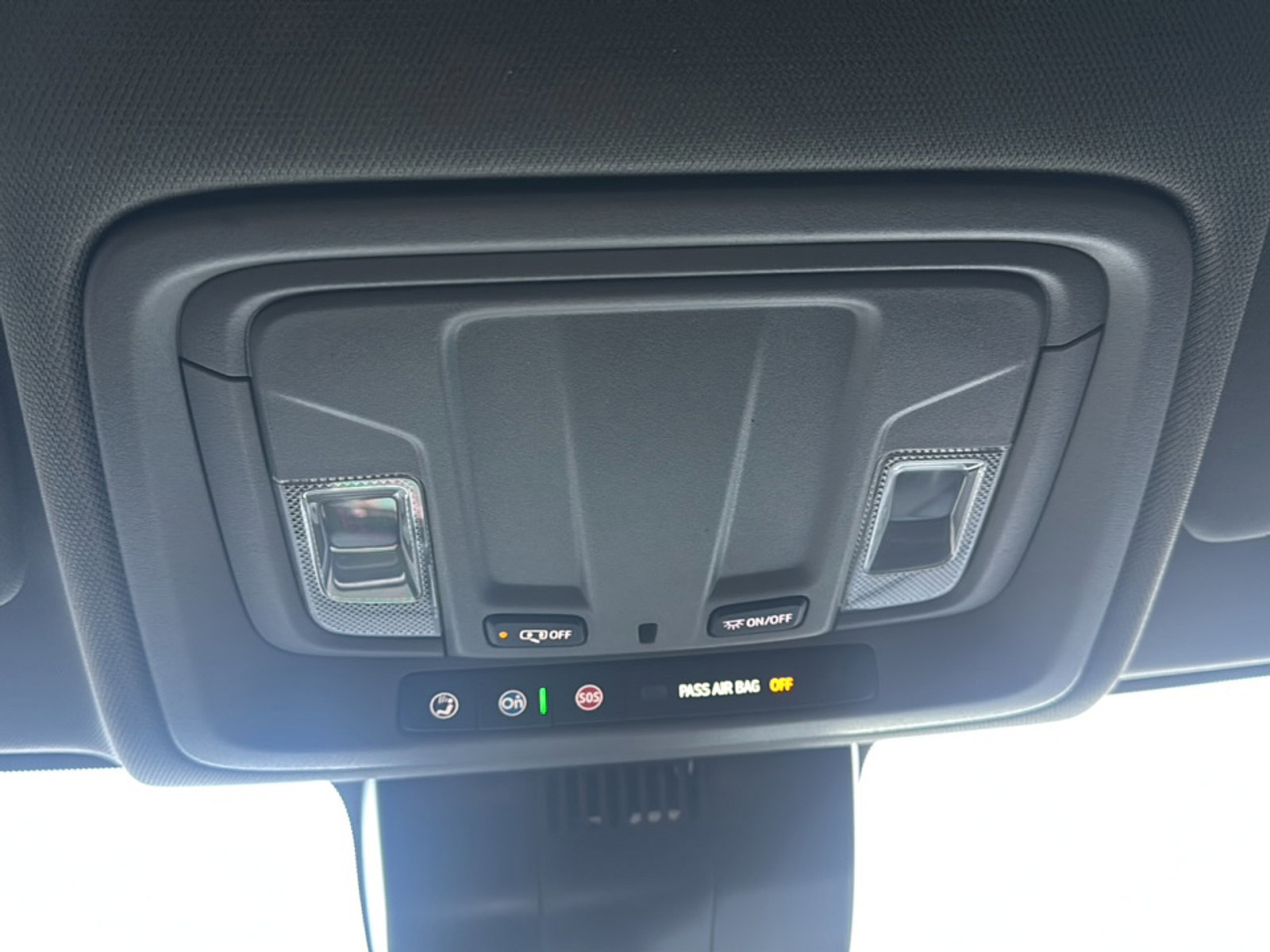 Used 2025 Chevrolet Silverado 2500 LT w/ Convenience Package image 43