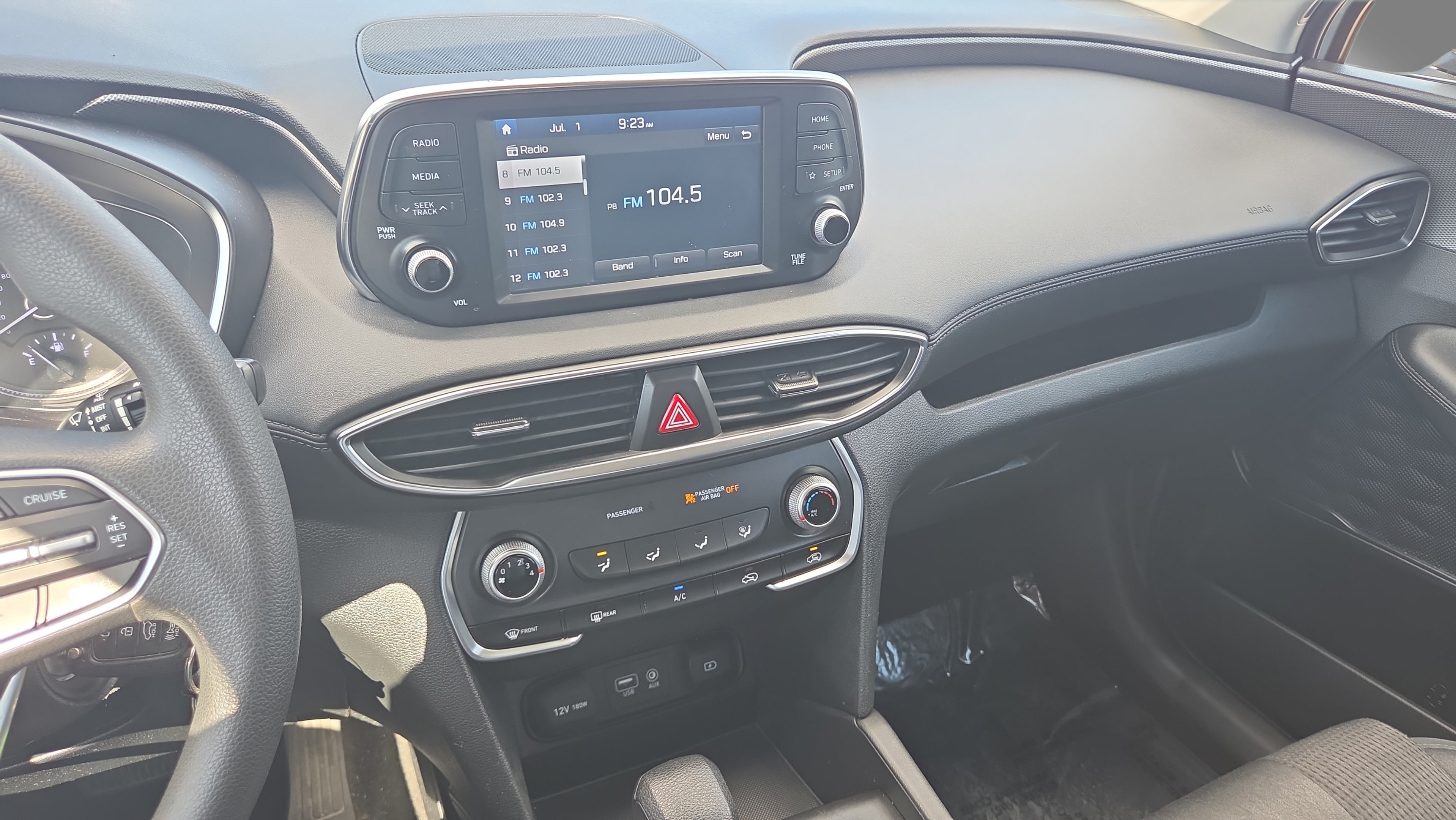 Used 2019 Hyundai Santa Fe SE FWD image 26