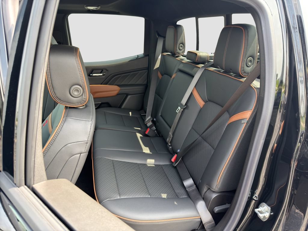 New 2026 GMC Canyon AT4 w/ Technology Plus Package AWD/4WD image 13