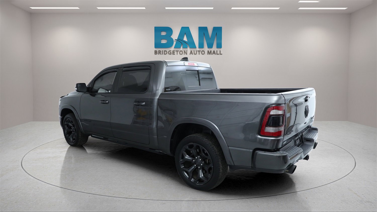 Used 2021 RAM 1500 Limited w/ Night Edition image 4