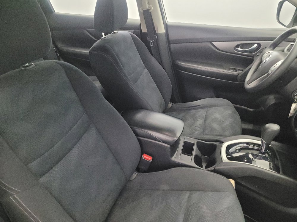 Used 2016 Nissan Rogue S image 21