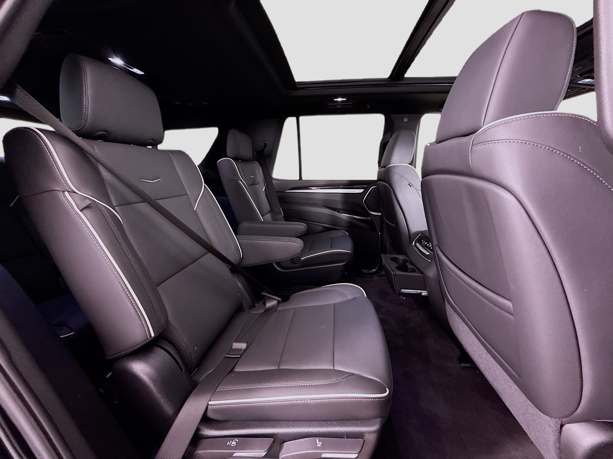 Used 2025 Cadillac Escalade Premium Luxury w/ Touring Package AWD/4WD image 32