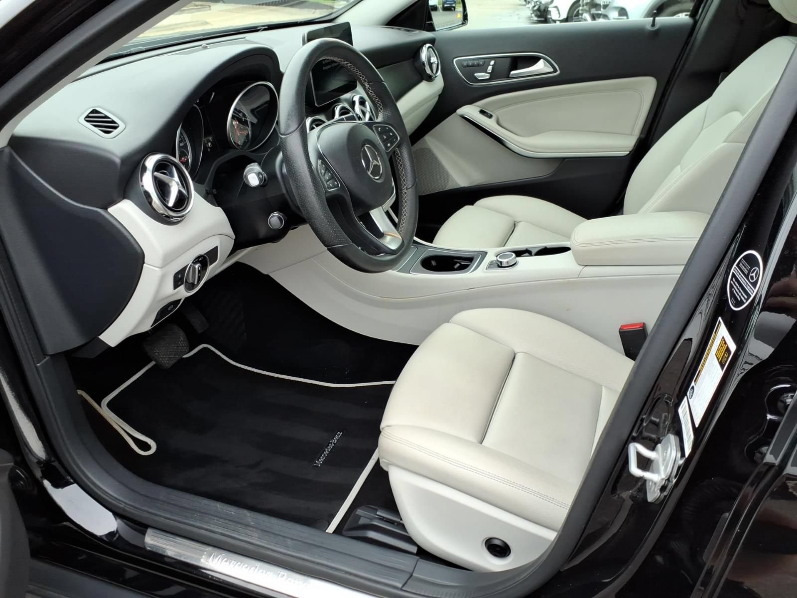 Certified 2018 Mercedes-Benz GLA 250 4MATIC image 11