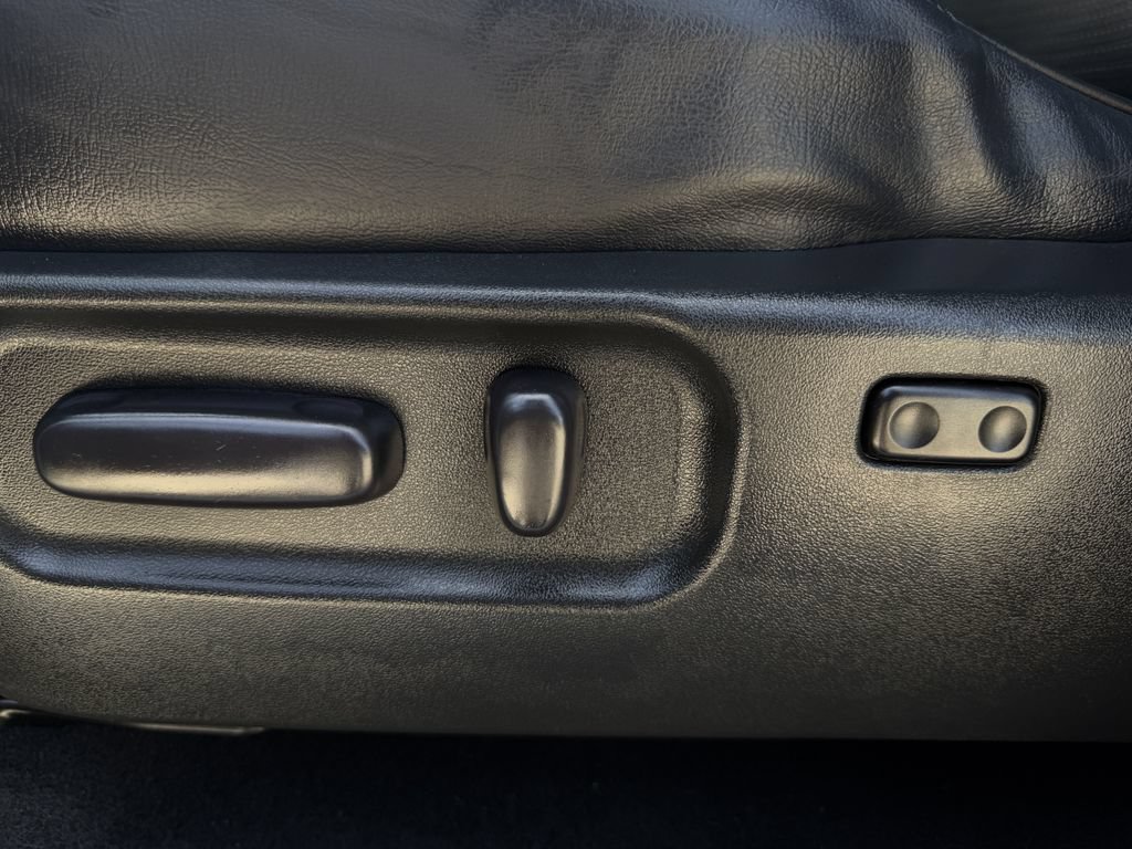 Used 2023 Toyota Tacoma Limited RWD image 27