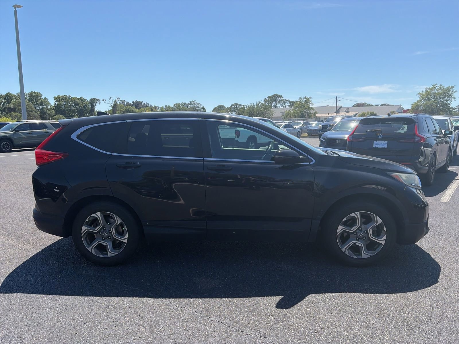 Used 2017 Honda CR-V EX-L image 8