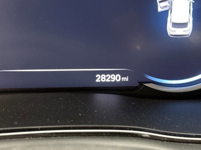 Used 2023 Genesis GV70 2.5T w/ Advanced Package image 9