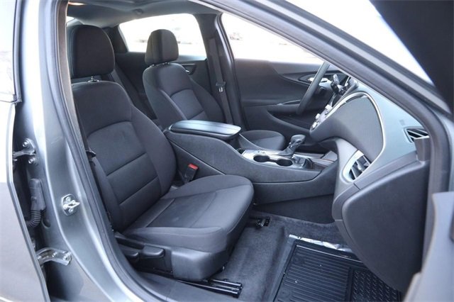 Used 2024 Chevrolet Malibu LT image 25