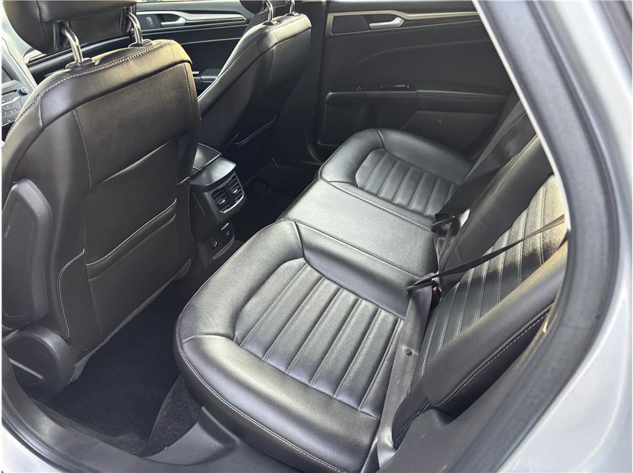 Used 2014 Ford Fusion SE w/ Equipment Group 502A image 10