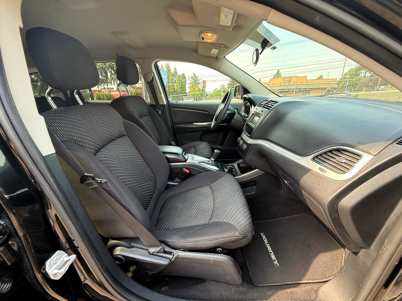 Used 2014 Dodge Journey SXT image 17