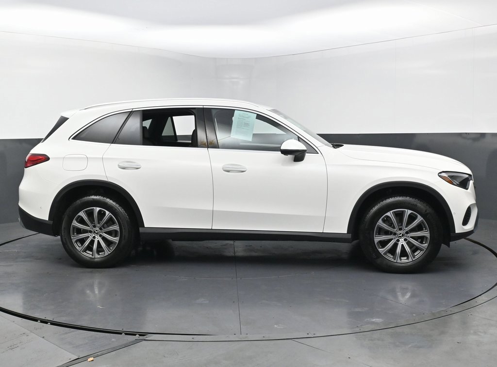 Used 2024 Mercedes-Benz GLC 300 4MATIC image 6