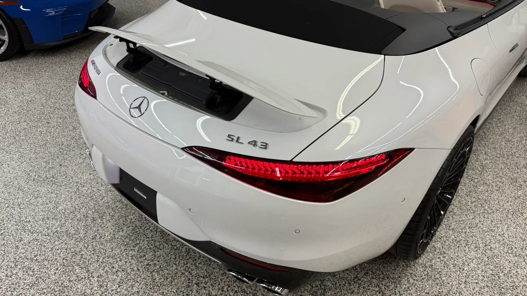 Used 2023 Mercedes-Benz SL 43 AMG image 18