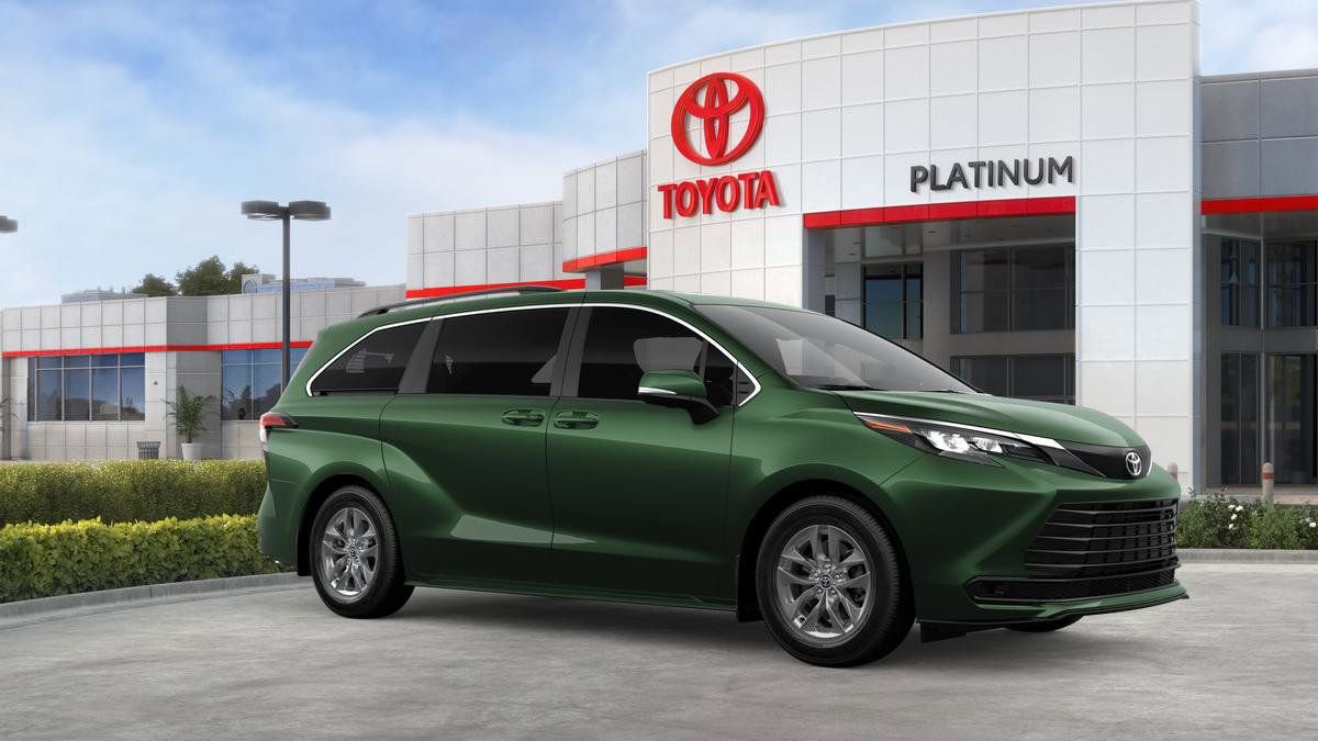 New 2026 Toyota Sienna LE image 14