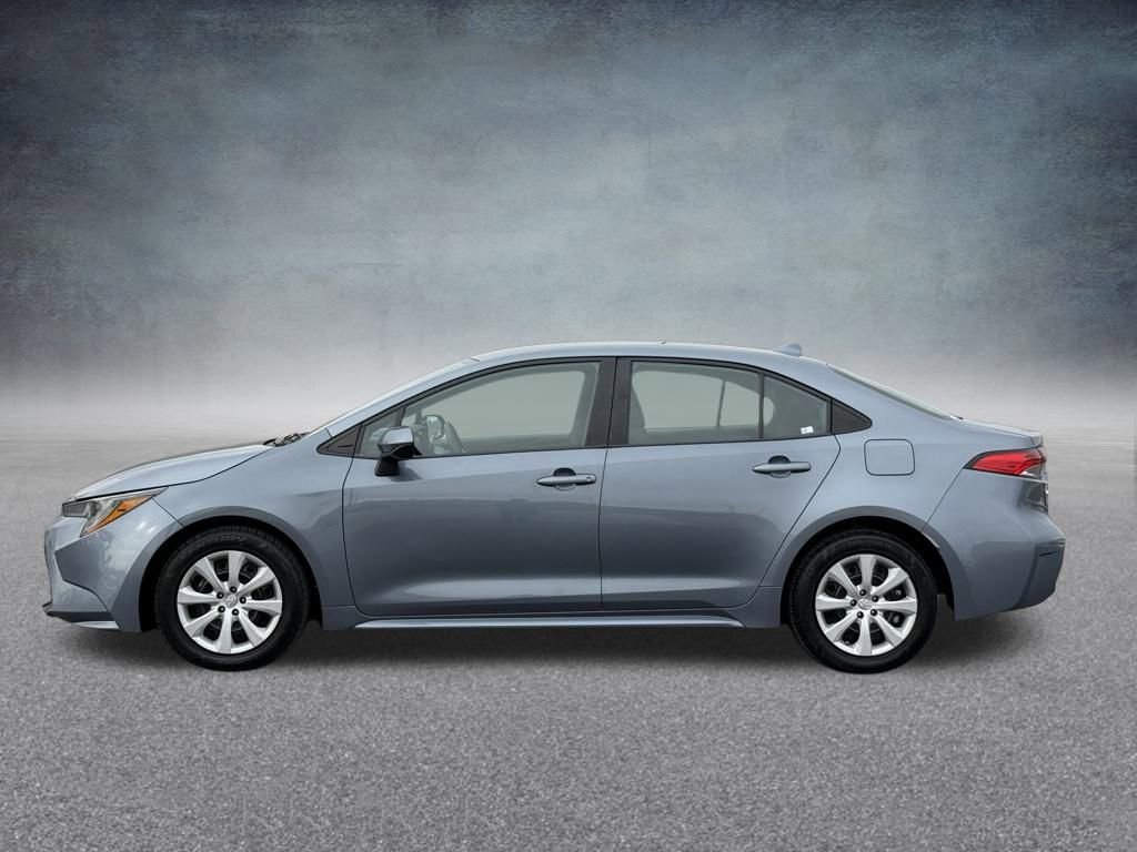 Used 2023 Toyota Corolla LE image 7