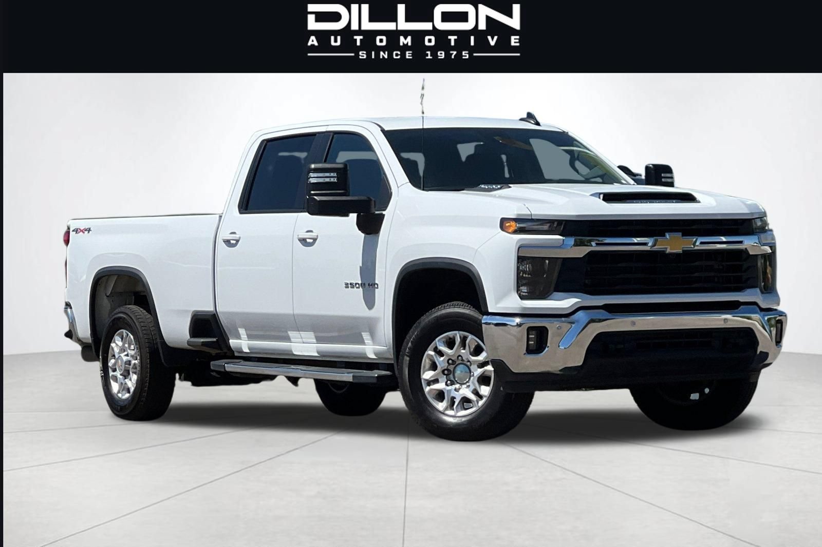 Used 2025 Chevrolet Silverado 3500 LT w/ Safety Package AWD/4WD image 1