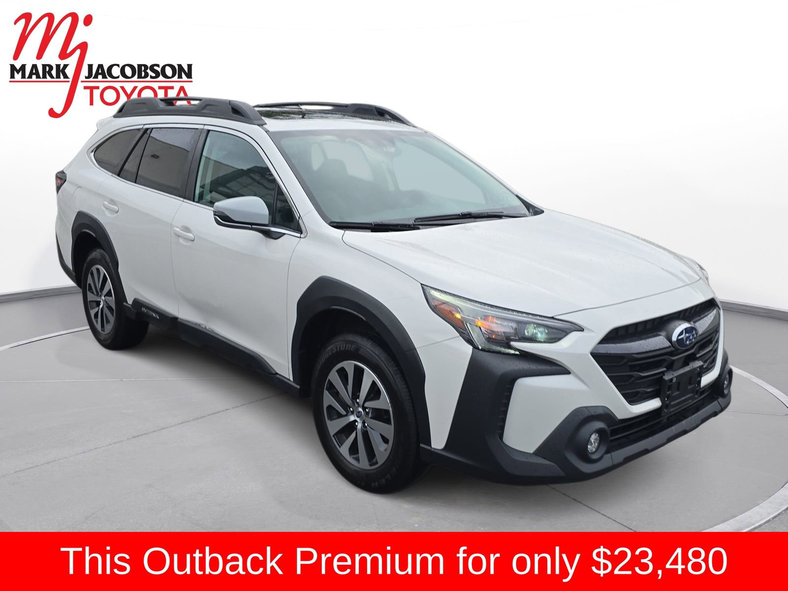 Used 2023 Subaru Outback Premium image 5