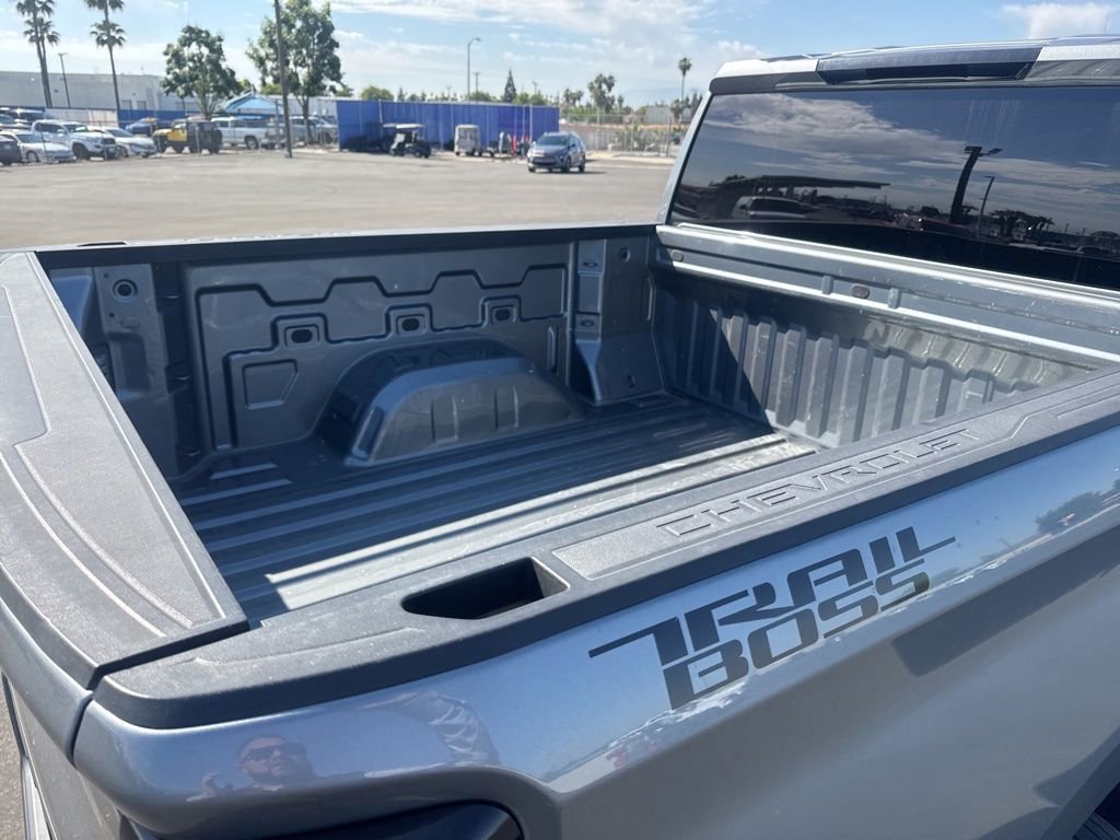 Used 2020 Chevrolet Silverado 1500 Custom Trail Boss w/ Custom Convenience Package AWD/4WD image 14