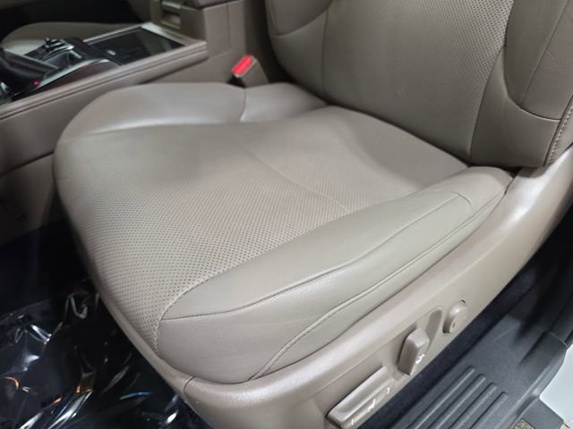 Used 2021 Lexus GX 460 Premium w/ Premium Package image 28