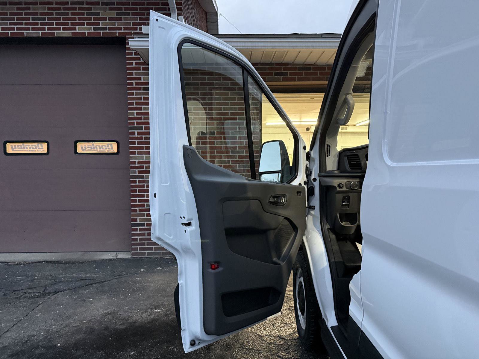 New 2026 Ford Transit 250 148 Medium Roof RWD image 11