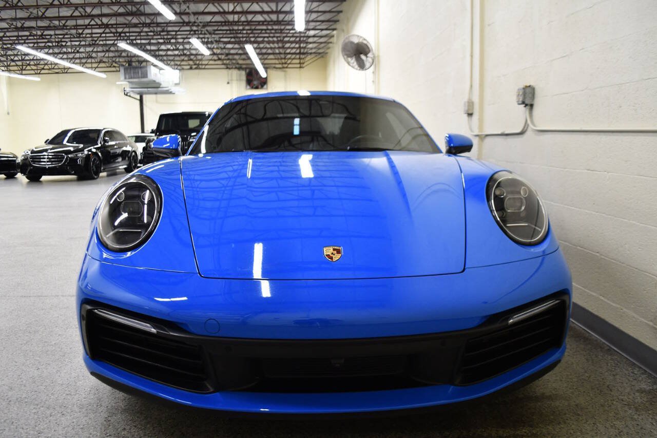 Used 2022 Porsche 911 Carrera image 5